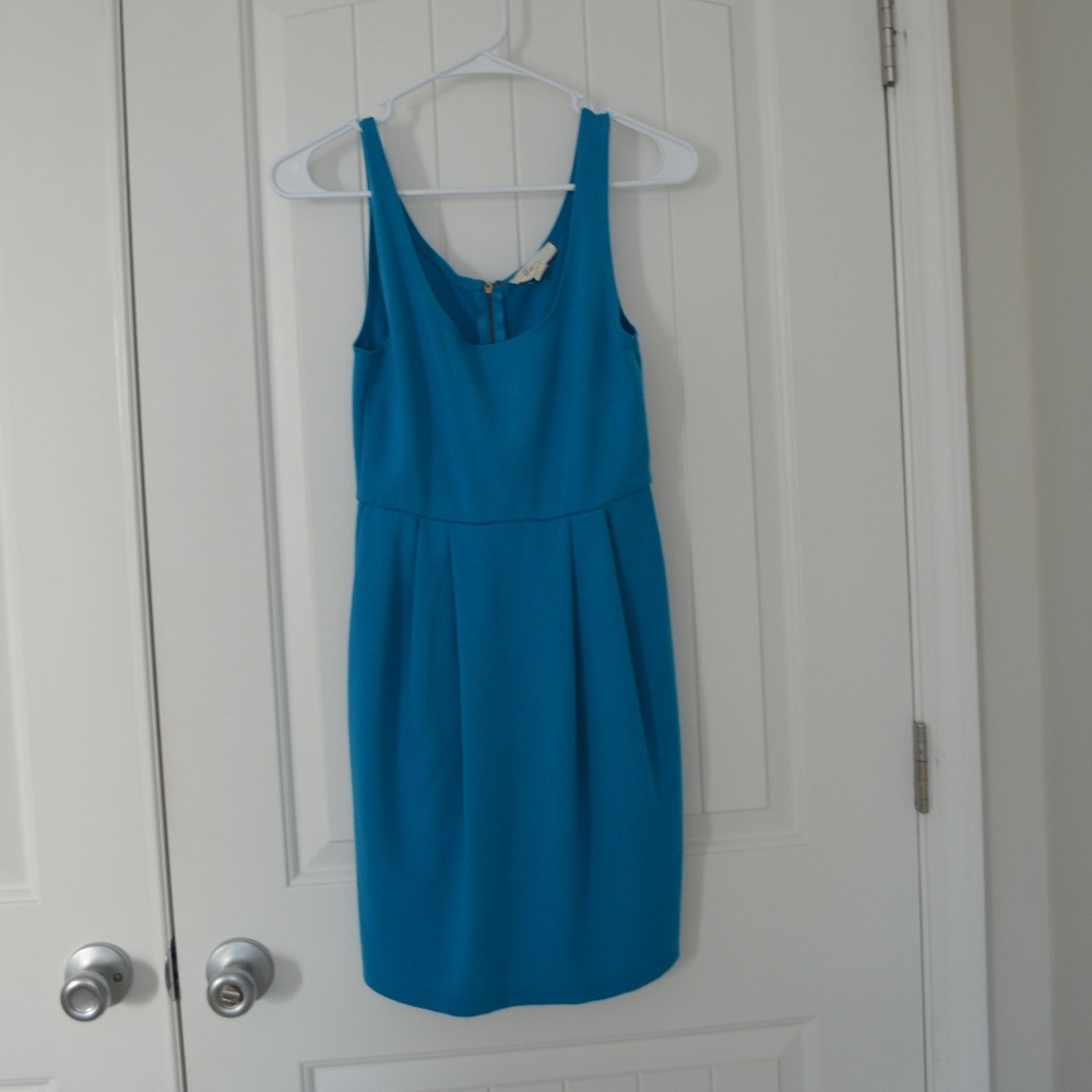 Blue dress
